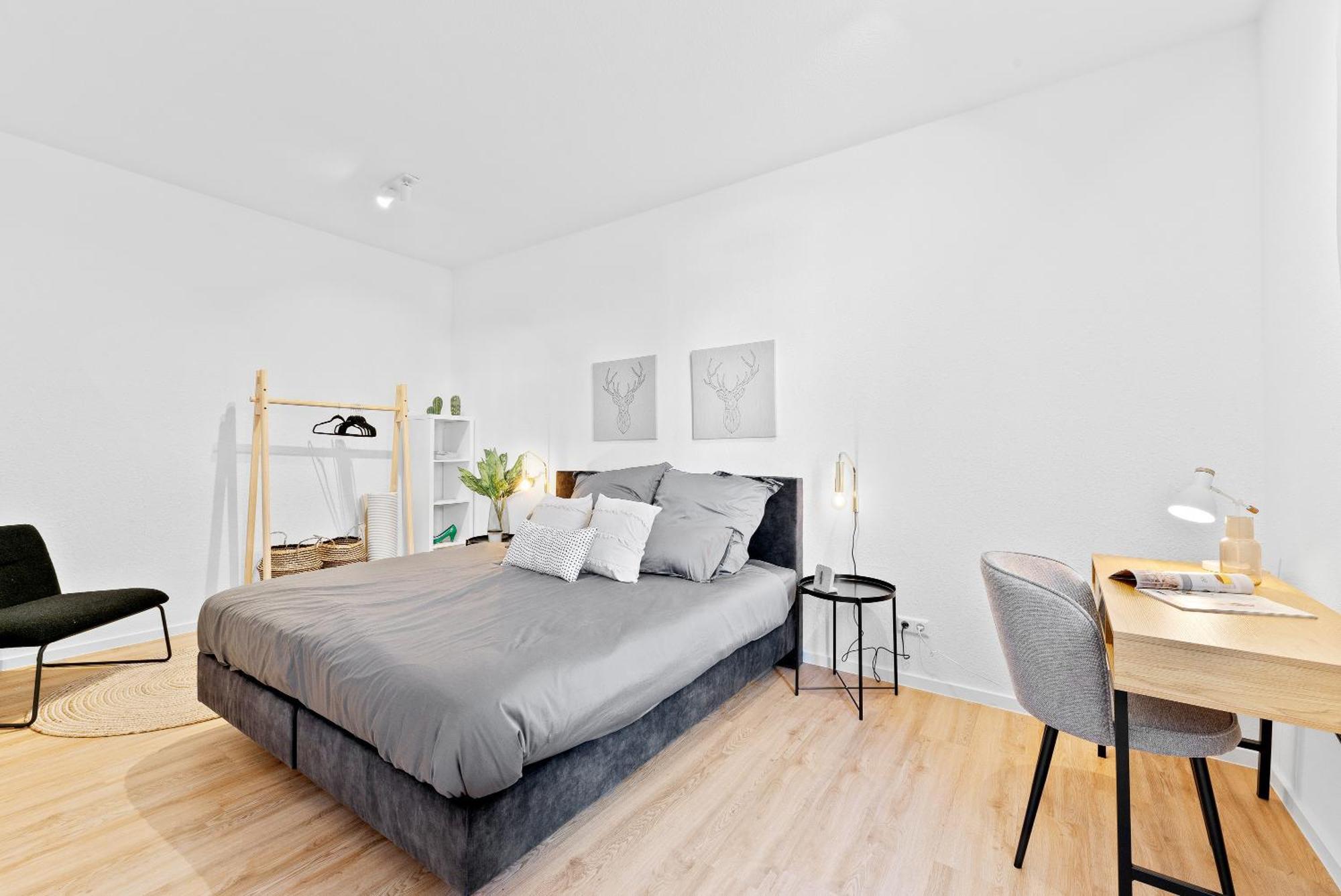 Helle Zentrumsnahe Familienfreundliche Ferienwohnung Fellbach Zewnętrze zdjęcie